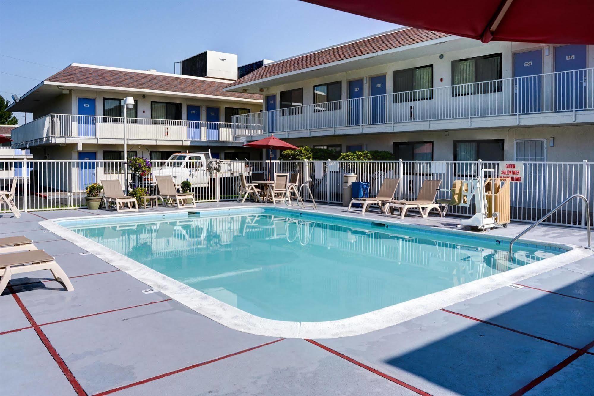 Motel 6-Springfield, Or - Eugene North Экстерьер фото